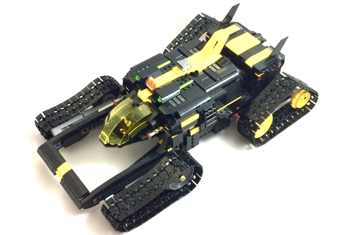 LEGO IDEAS Galactic Bounty Hunter s All Terrain Vehicle