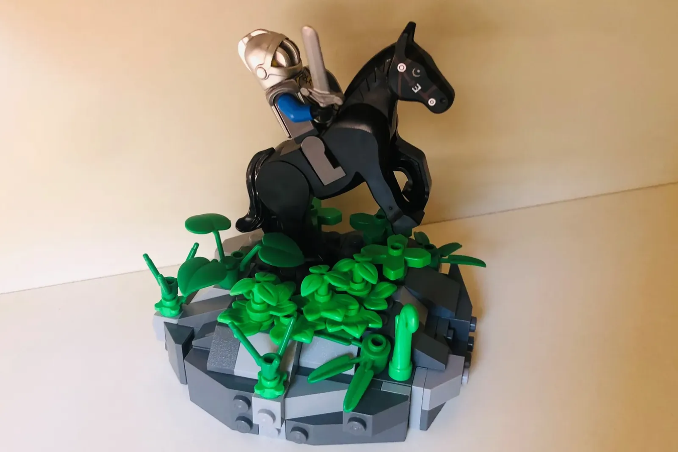 Lego black online horse