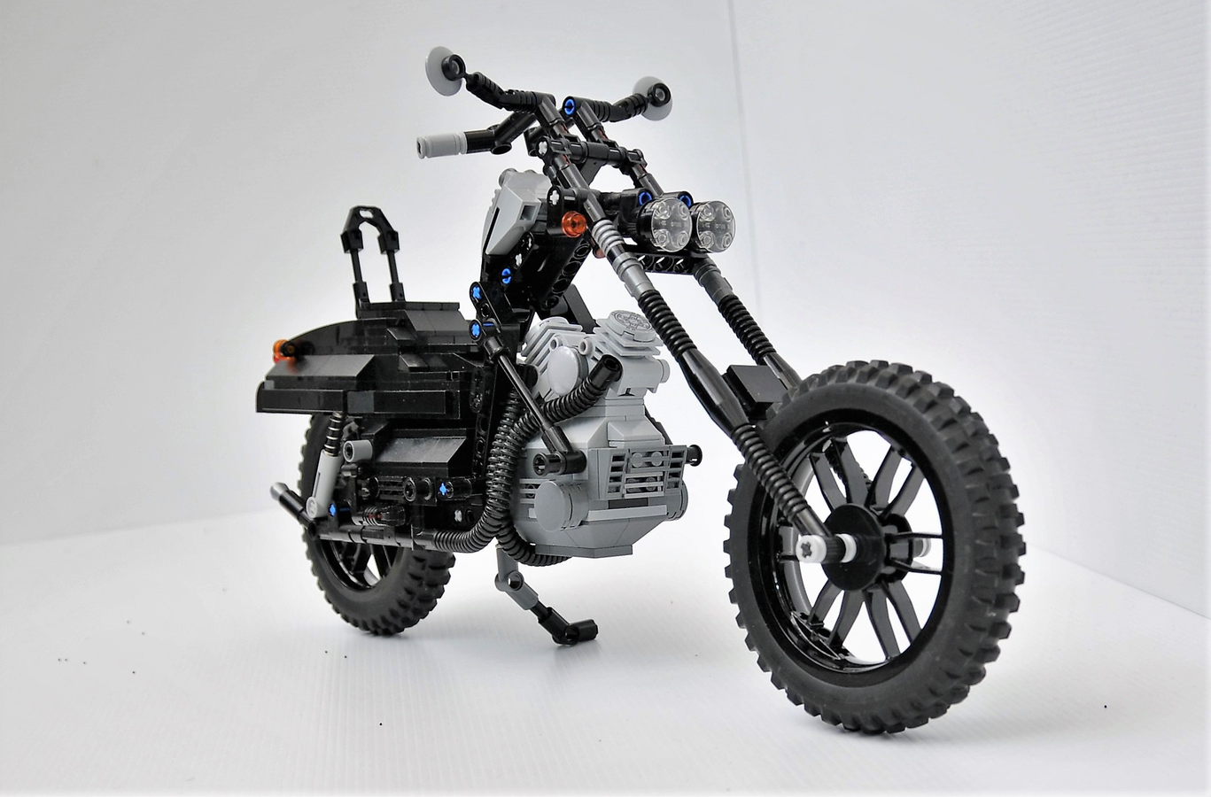 LEGO IDEAS Harley Davidson Softail Chopper