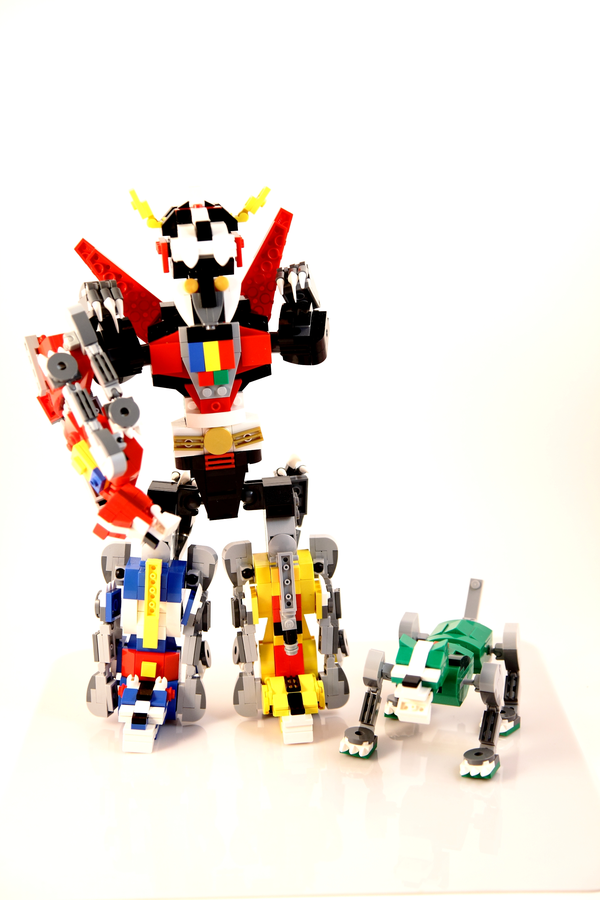 LEGO IDEAS Voltron Defender of the Universe