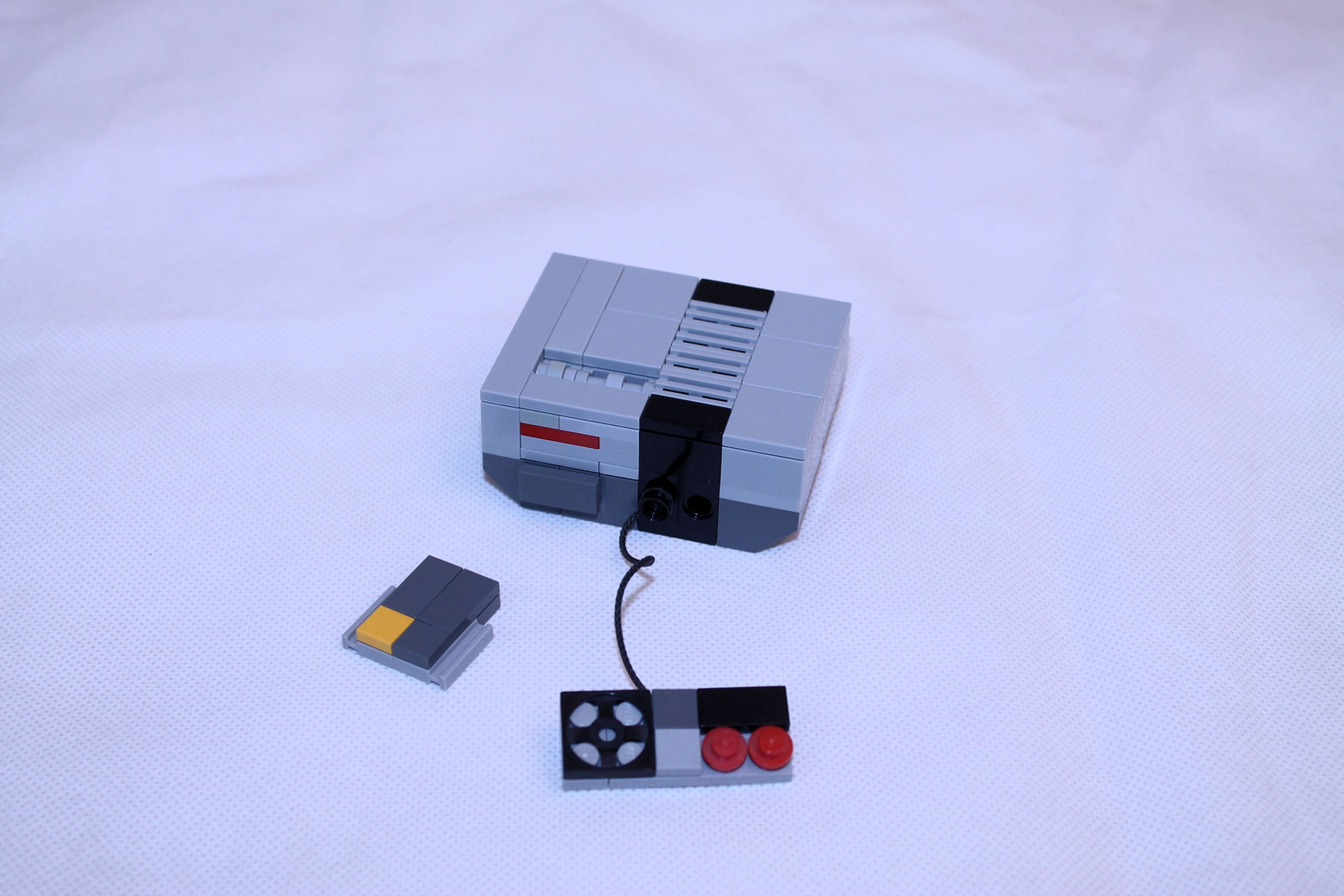 LEGO IDEAS - Mini Nintendo Game Consoles