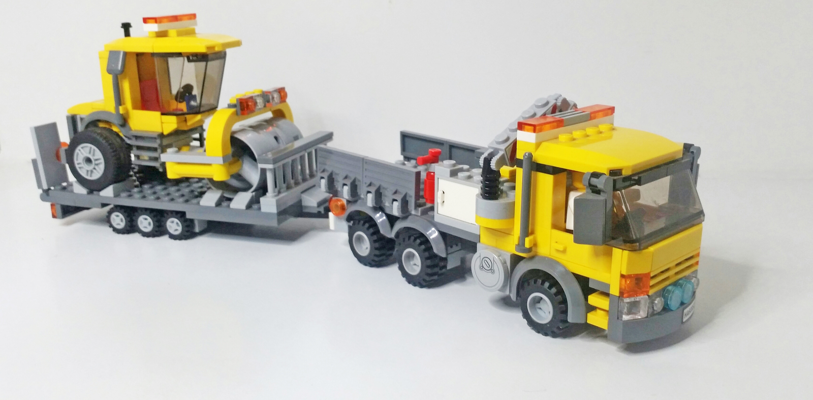 Lego yellow construction discount truck