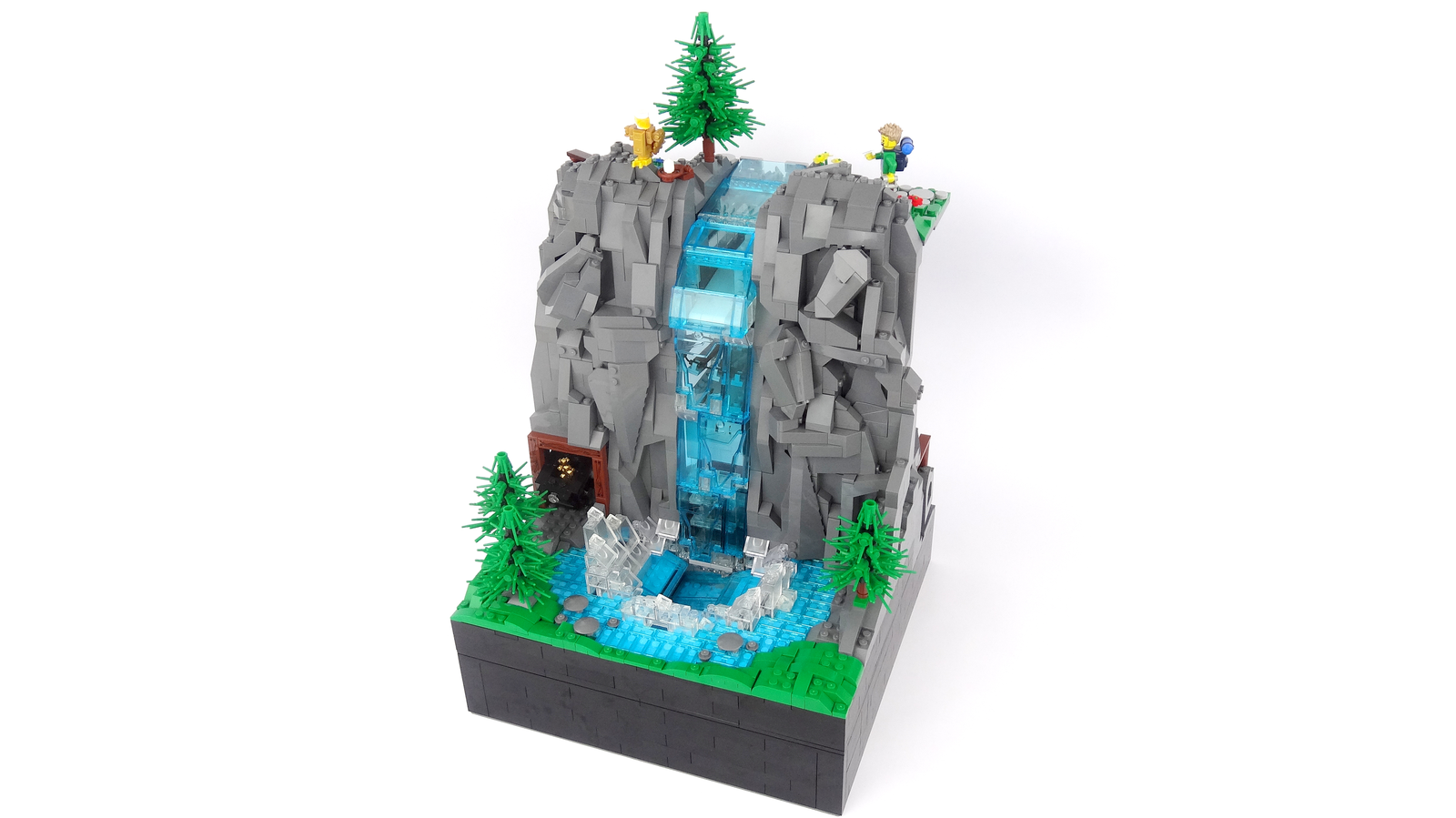 LEGO IDEAS - Working Waterfall - with Continuous Flowing Water!