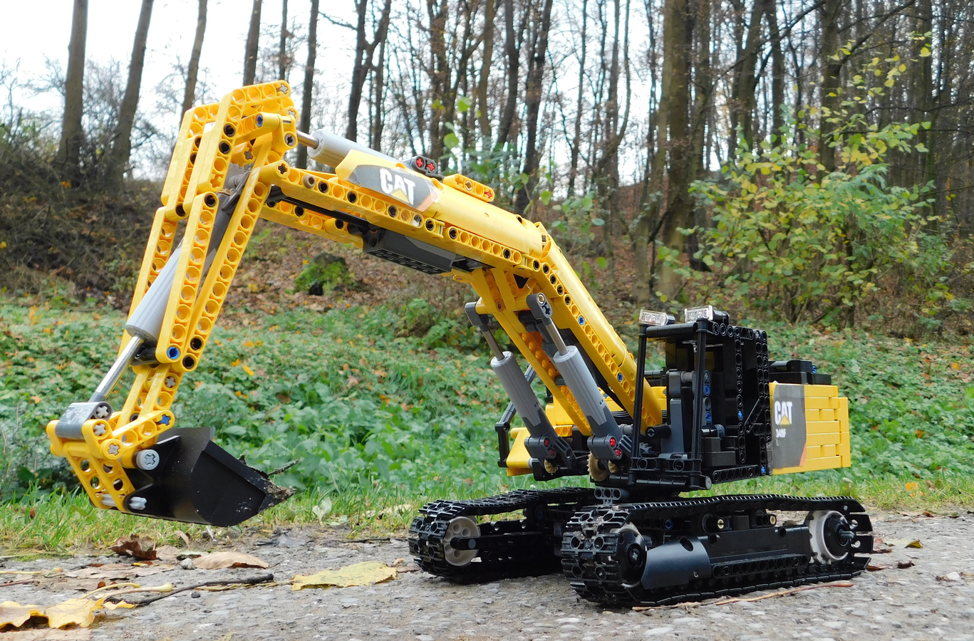 Lego discount rc excavator