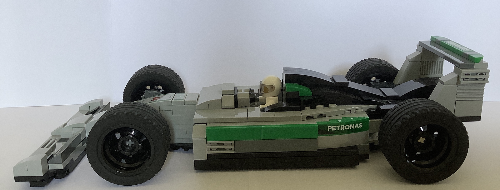 Lego formula 1 car mercedes hot sale