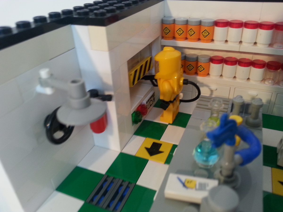 LEGO IDEAS - Chemistry Laboratory