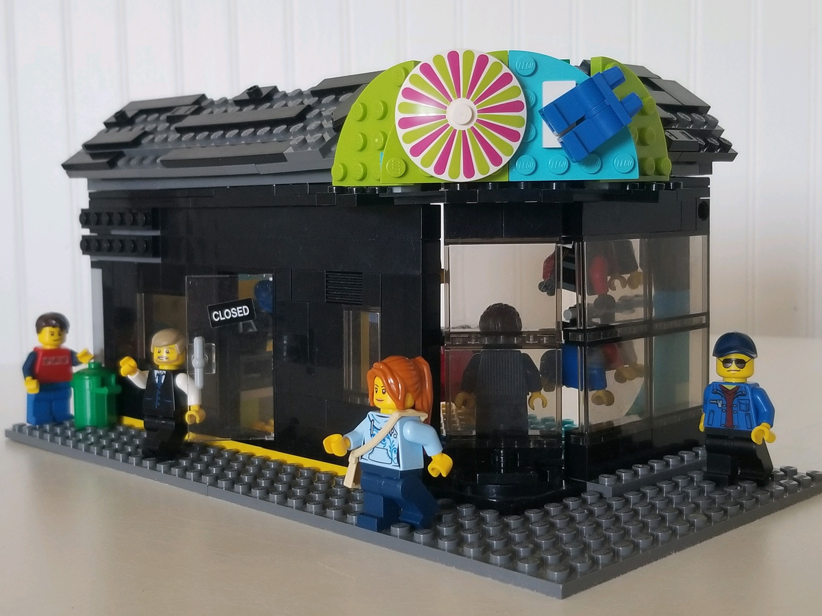 Lego 2024 clothing store