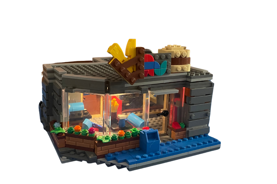 LEGO IDEAS Among Us Cafe