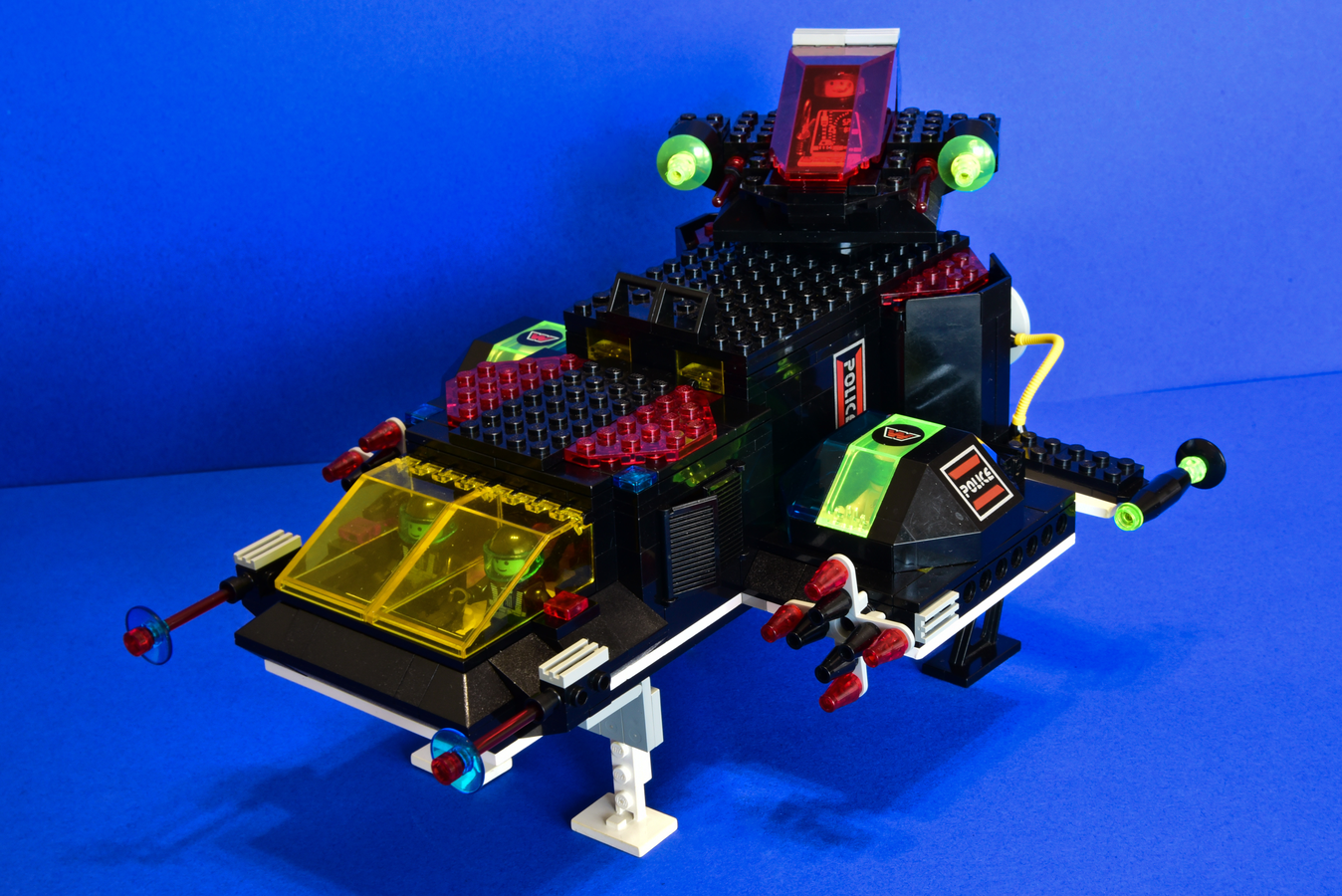 lego police spaceship