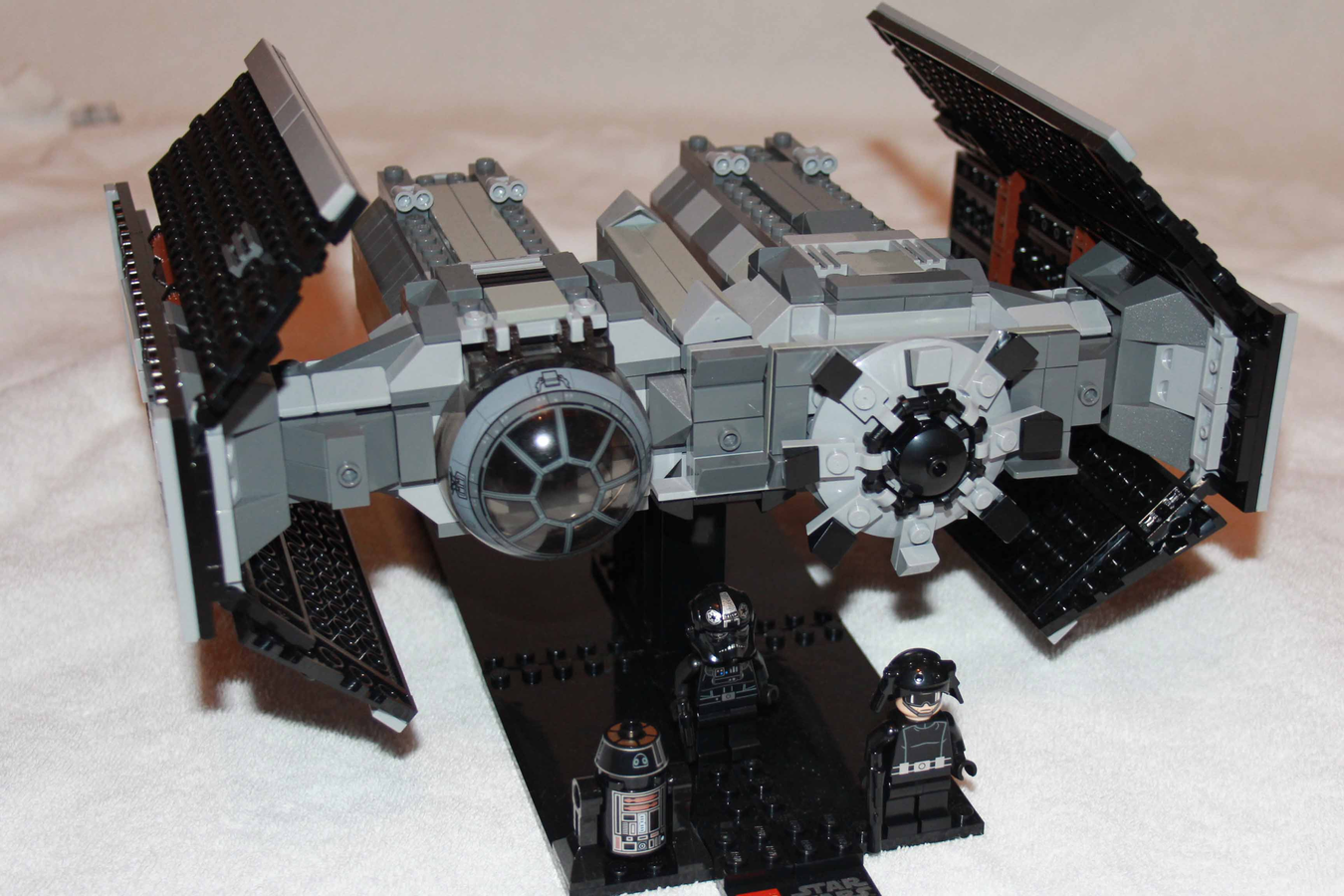 LEGO IDEAS TIE Bomber