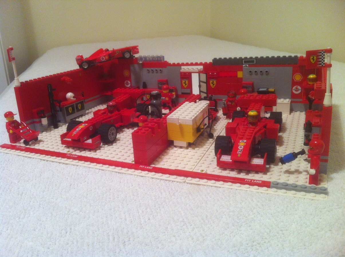 Lego ferrari garage discount set