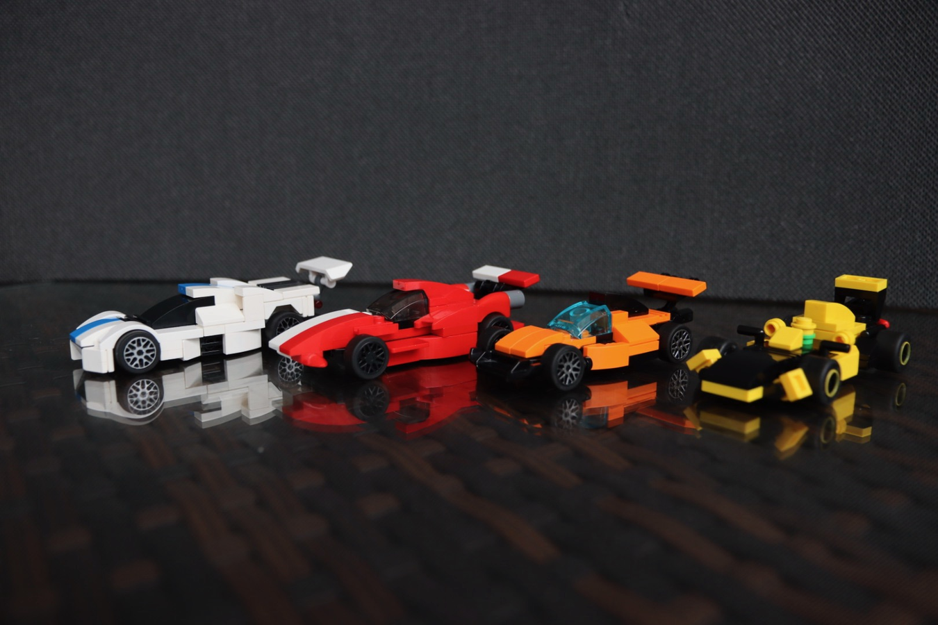 LEGO IDEAS Sports Car Design Studio