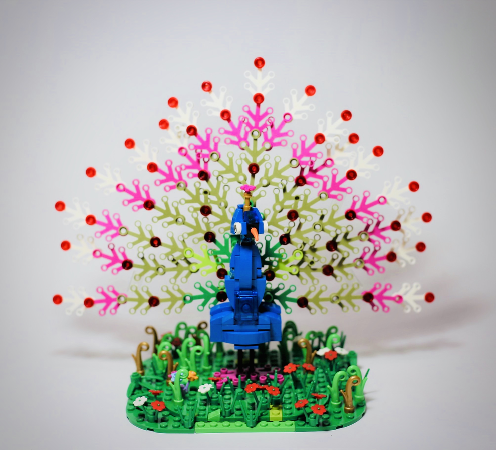 Lego peacock online