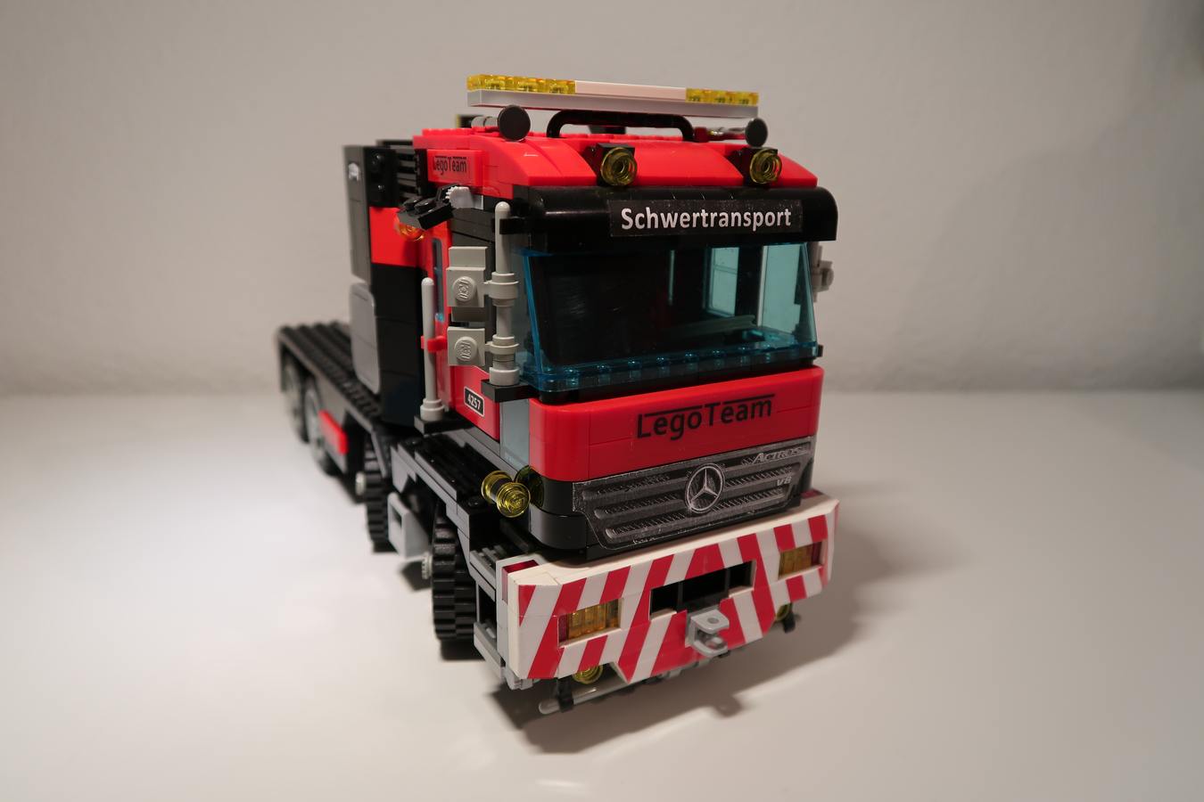 Lego 2025 mercedes actros