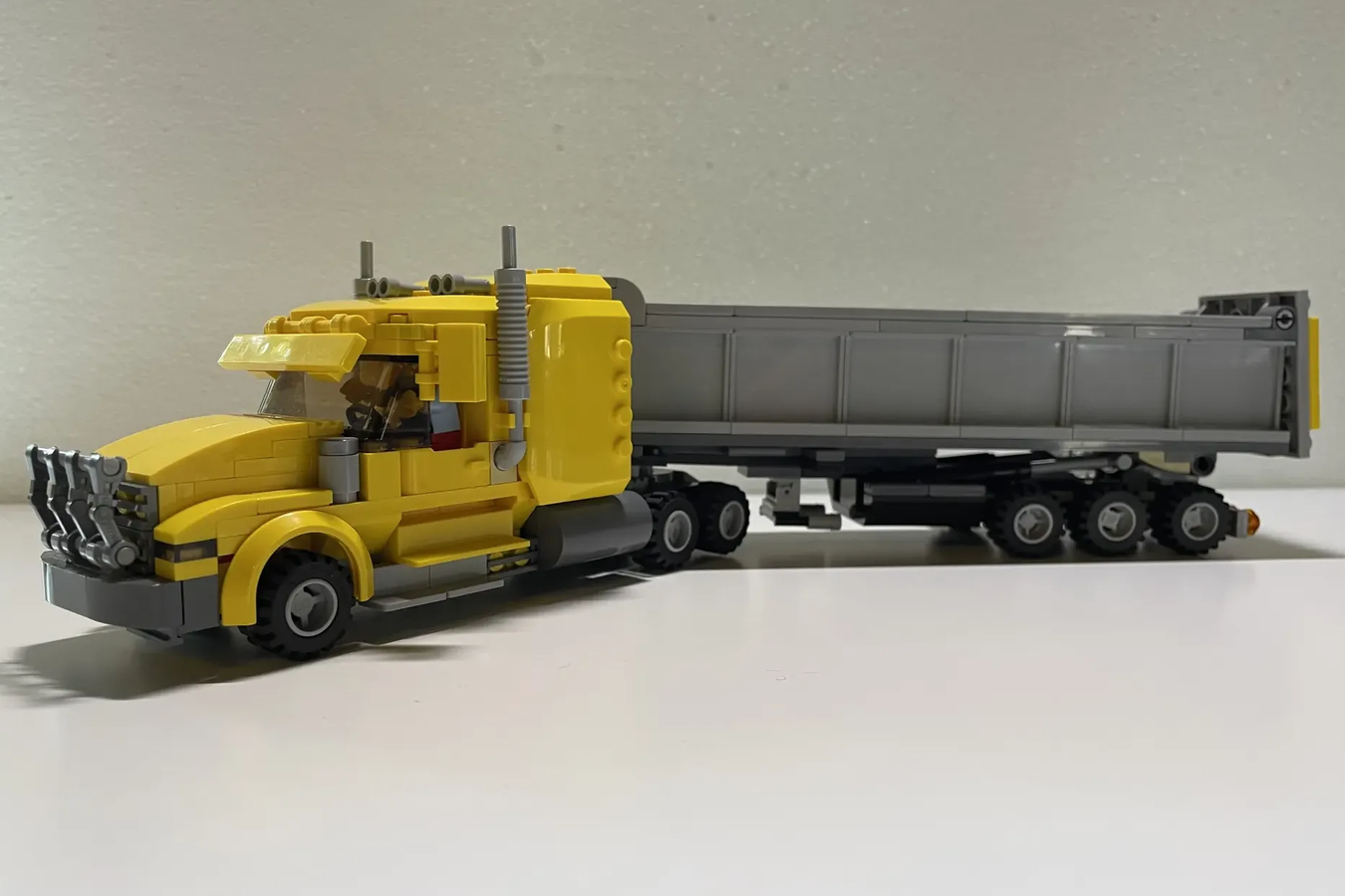 LEGO IDEAS Semi Dump Truck