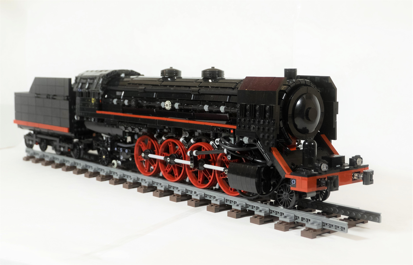 LEGO IDEAS - Pneumatic Steam Locomotive
