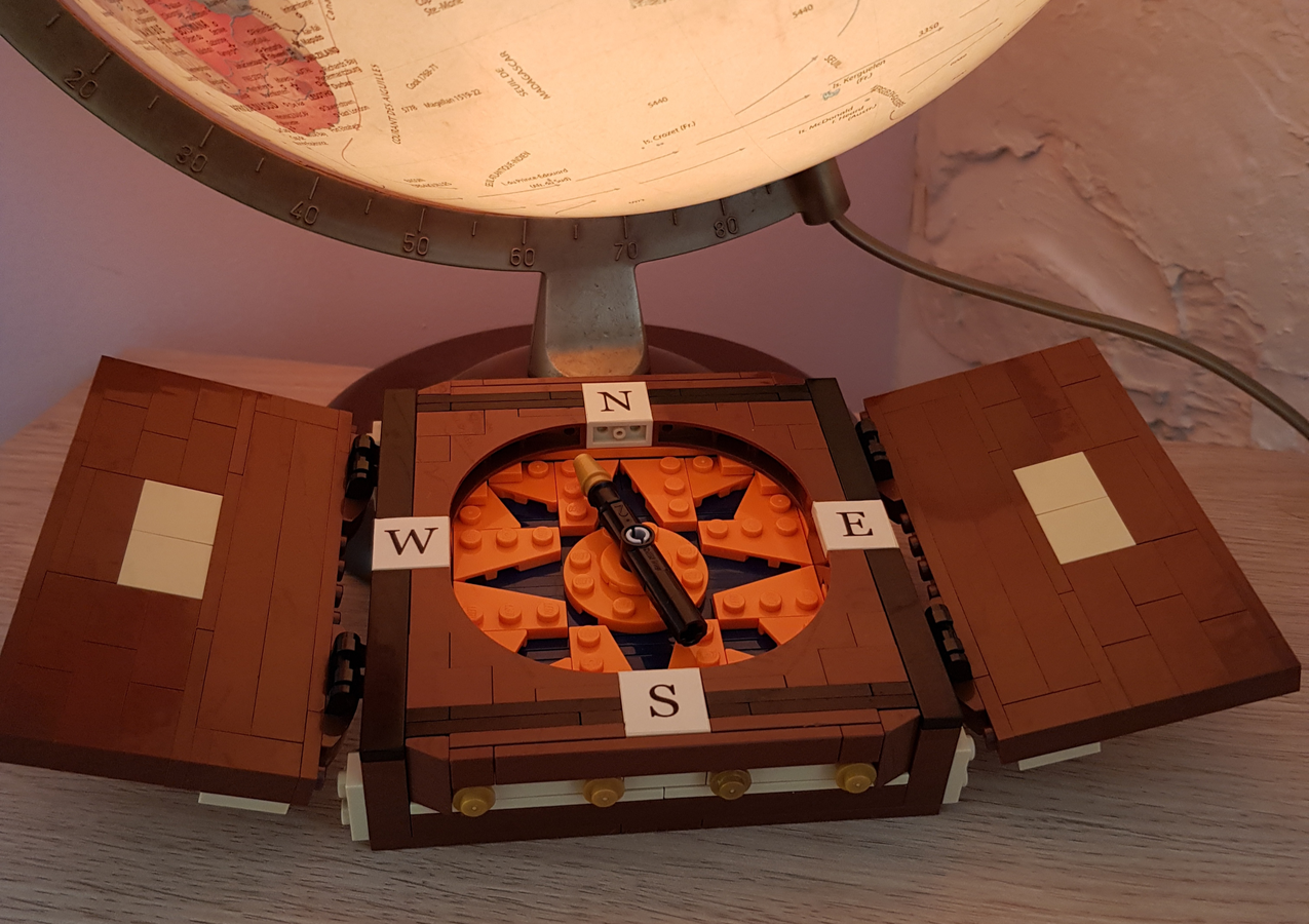 LEGO IDEAS Vintage Compass