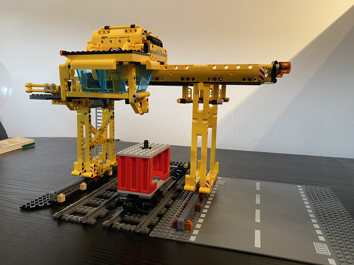 Lego gantry crane sale