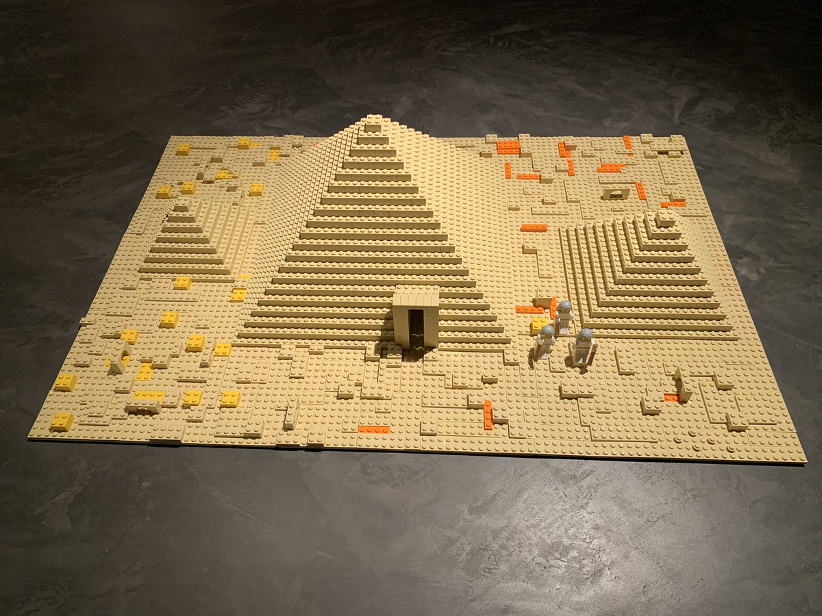 lego-pyramid-world-crafts