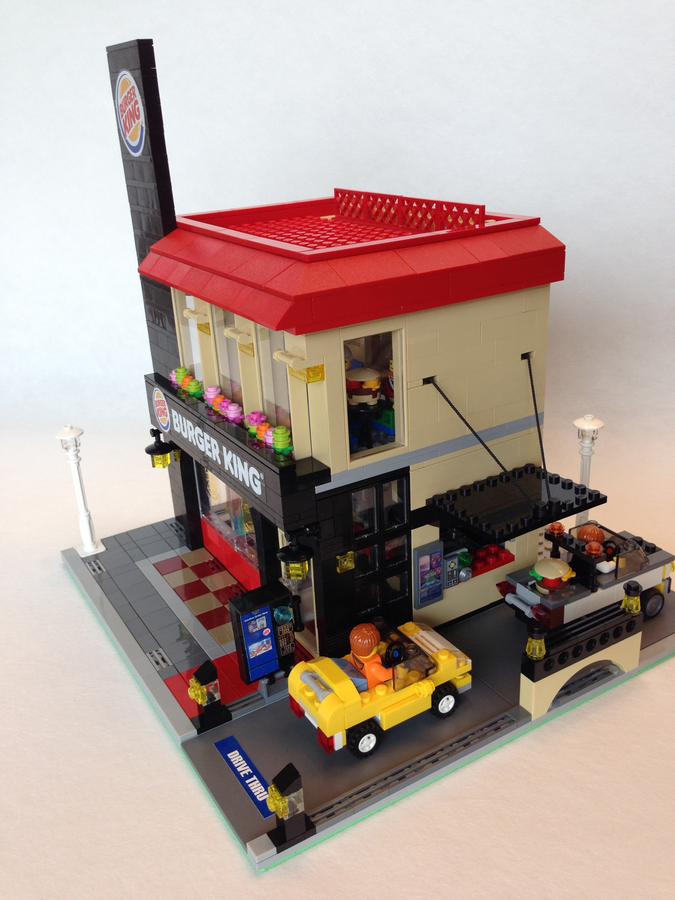 LEGO IDEAS - Modular Burger King drive through store