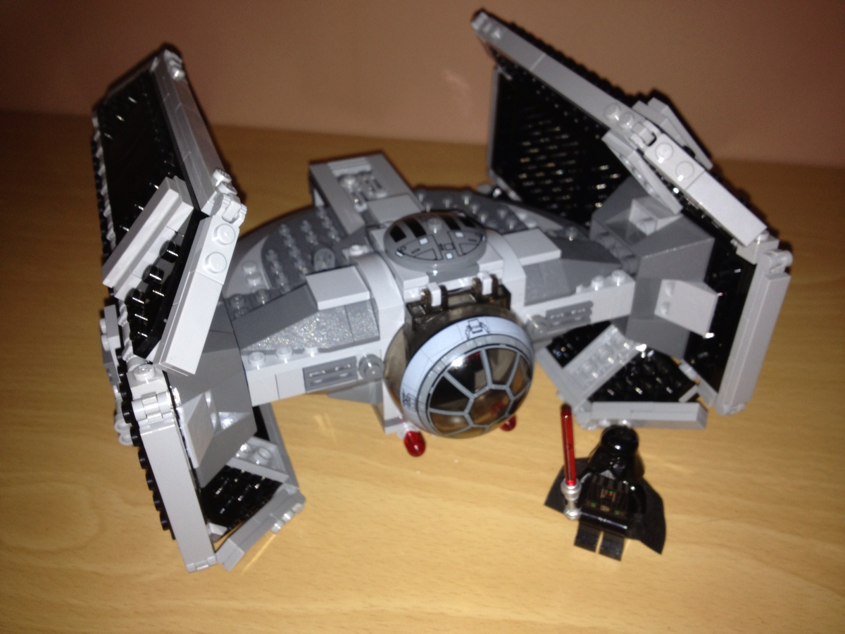 Darth vader discount tie advanced lego