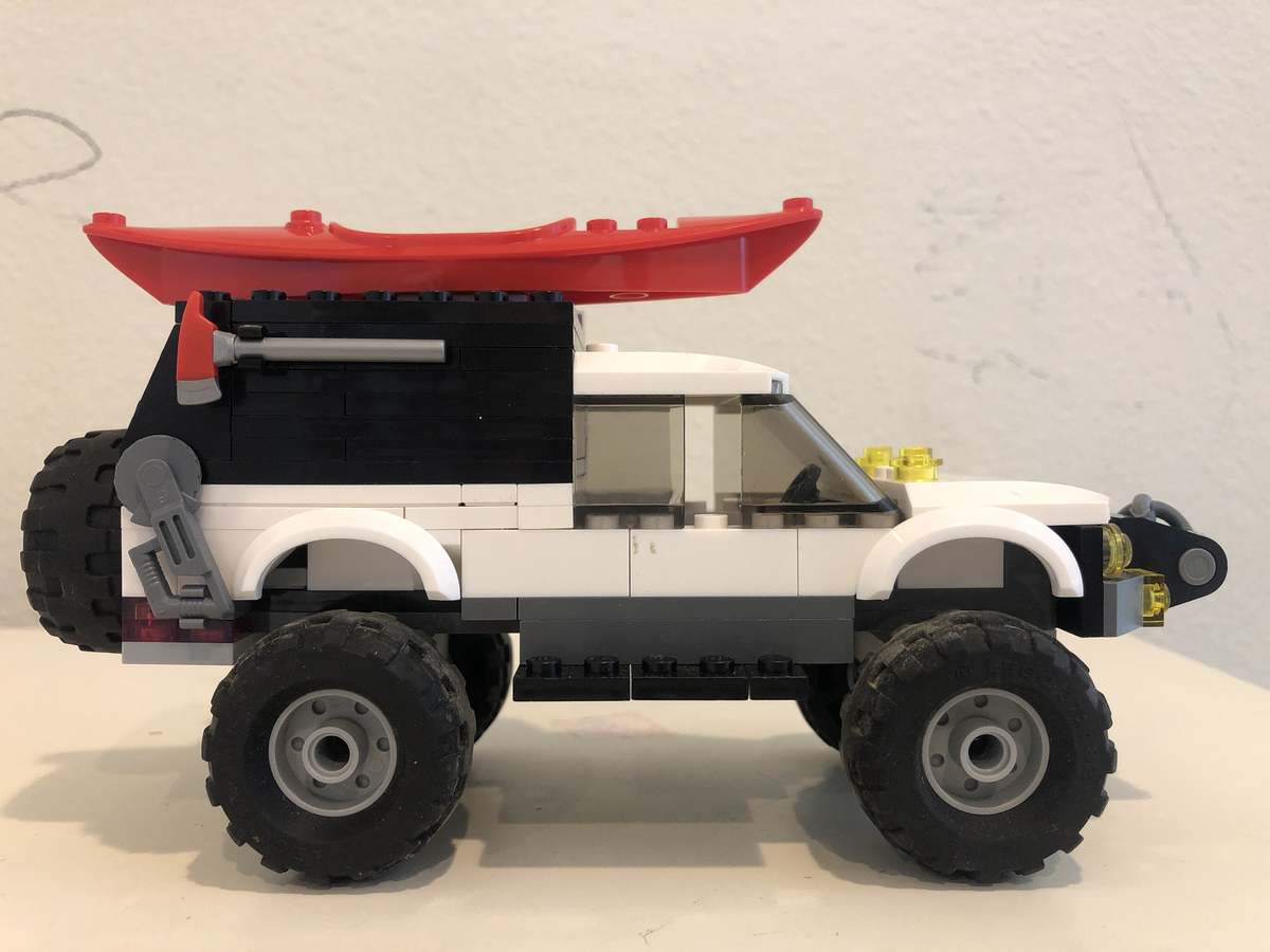 Lego camping online truck