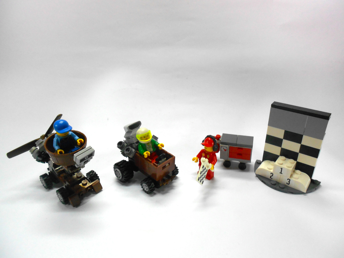 LEGO IDEAS Boxcar Derby Racing