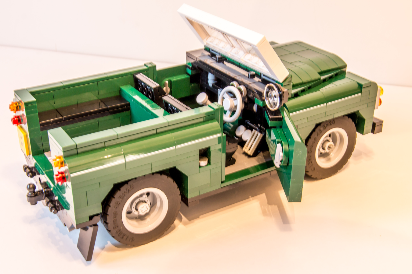 lego land rover series 3