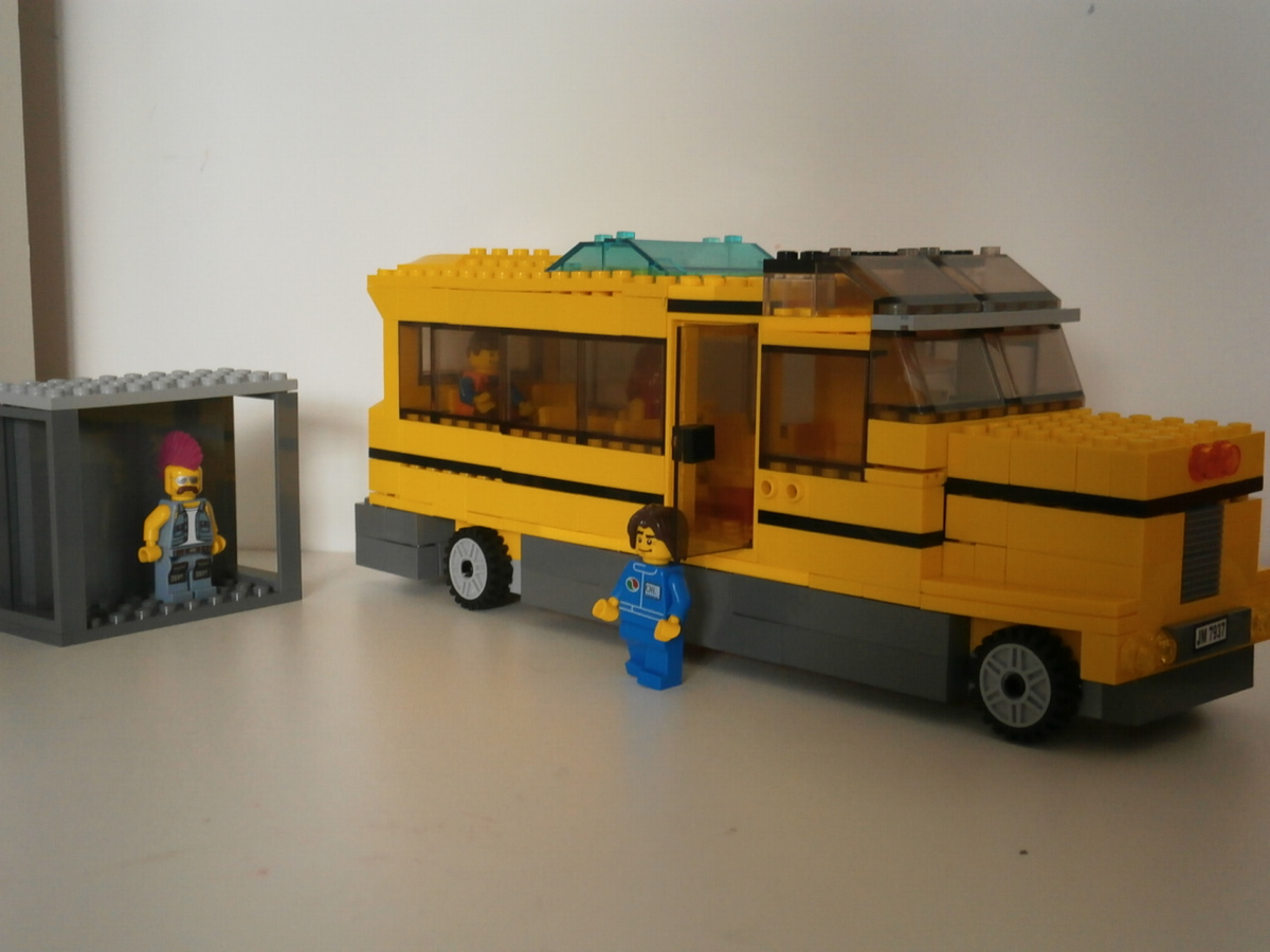 LEGO IDEAS - Lego city Bus and Bus stop