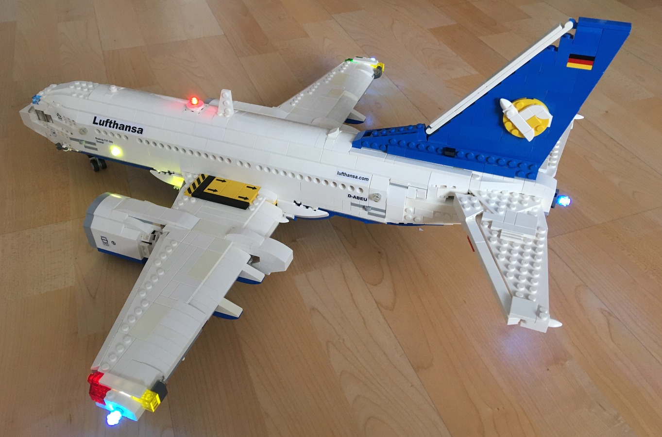 Lego b737 store