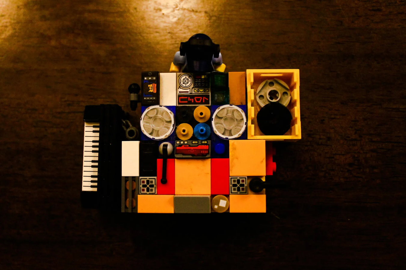 LEGO IDEAS A LEGO DJ Set