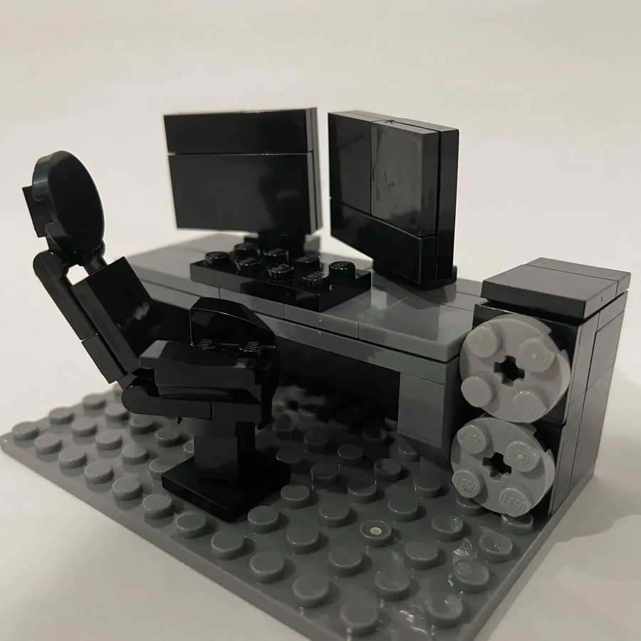 LEGO IDEAS The love of gaming Gaming PC