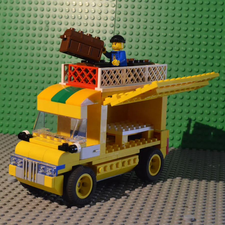 Lego outlet yellow van