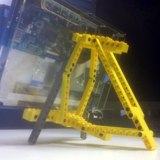 LEGO IDEAS - Technic Hacks! - Lego Monitor Stand