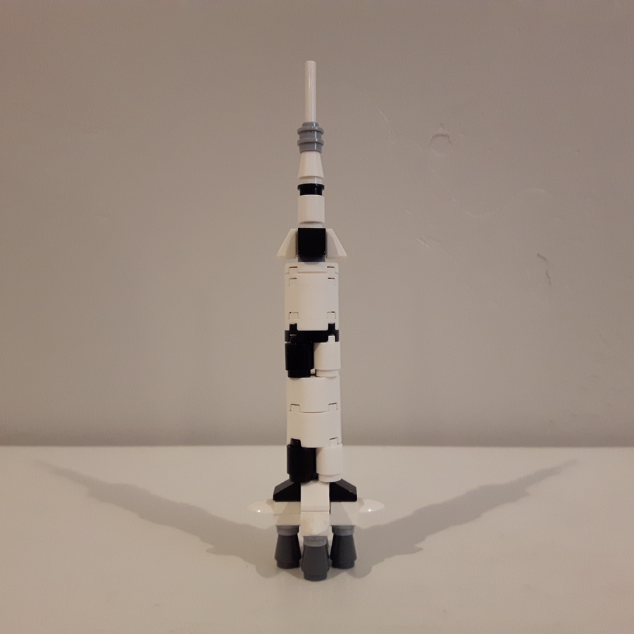 Lego mini 2024 saturn v