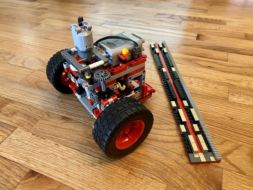 LEGO IDEAS Programmable Robotic Car