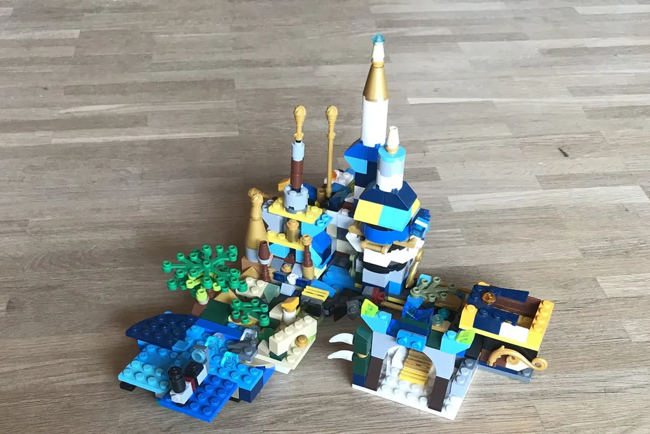 Lego avatar the best sale last airbender air temple