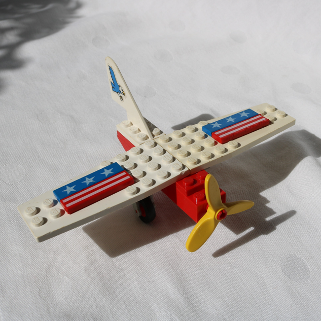 Lego mini hot sale airplane