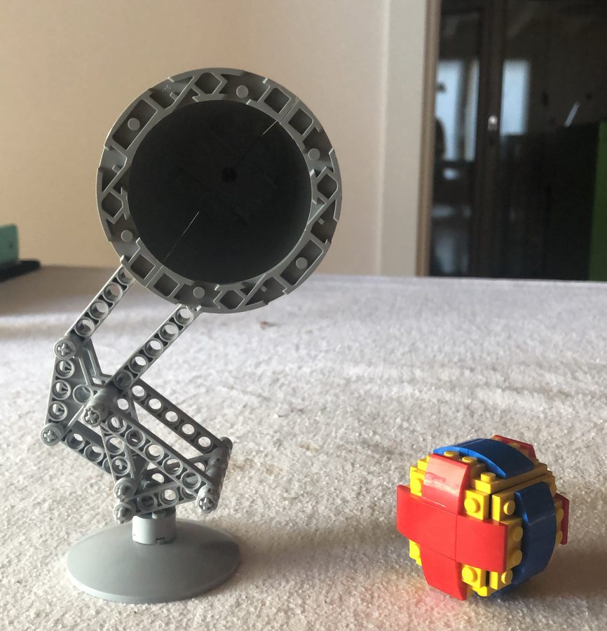 LEGO IDEAS - Pixar Luxo Jr lamp