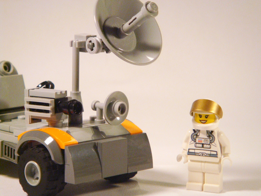 Lego cheap moon rover