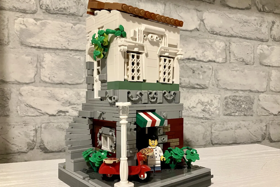 LEGO IDEAS - FRIENDS Apartment Modular Building with Central Perk Cafe and Monica's  Apartment