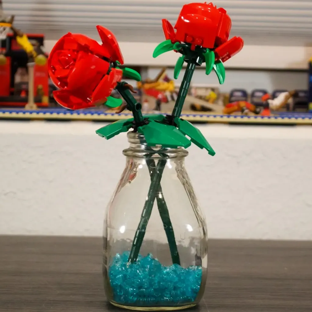 Made a LEGO vase for the Flower Bouquet 💐 : r/lego