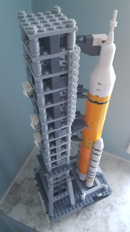 LEGO IDEAS NASA Space Launch System