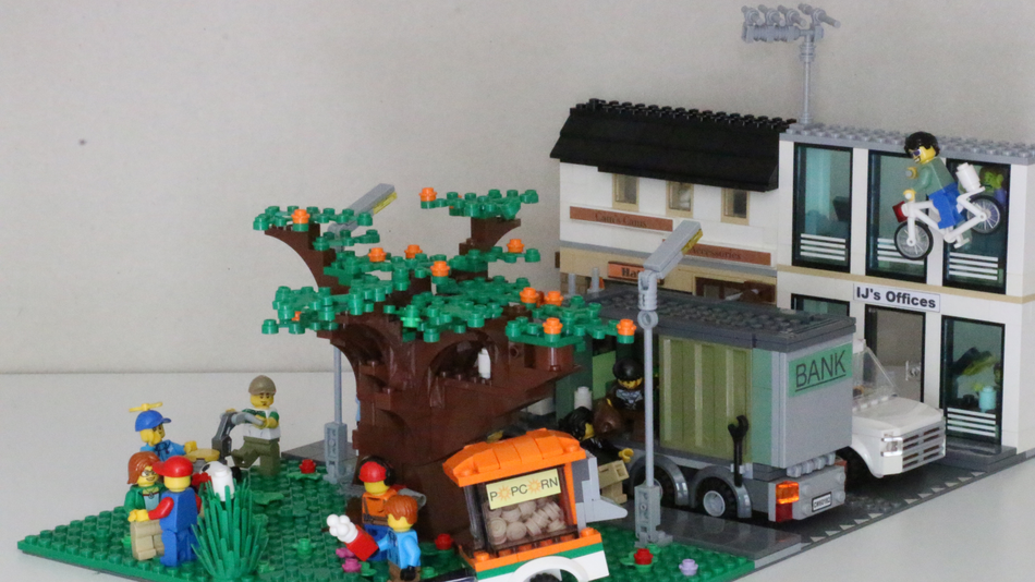 Lego discount oak tree