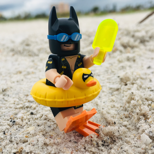 LEGO IDEAS - Bring your Minifigure on holiday! - Beach ready batman