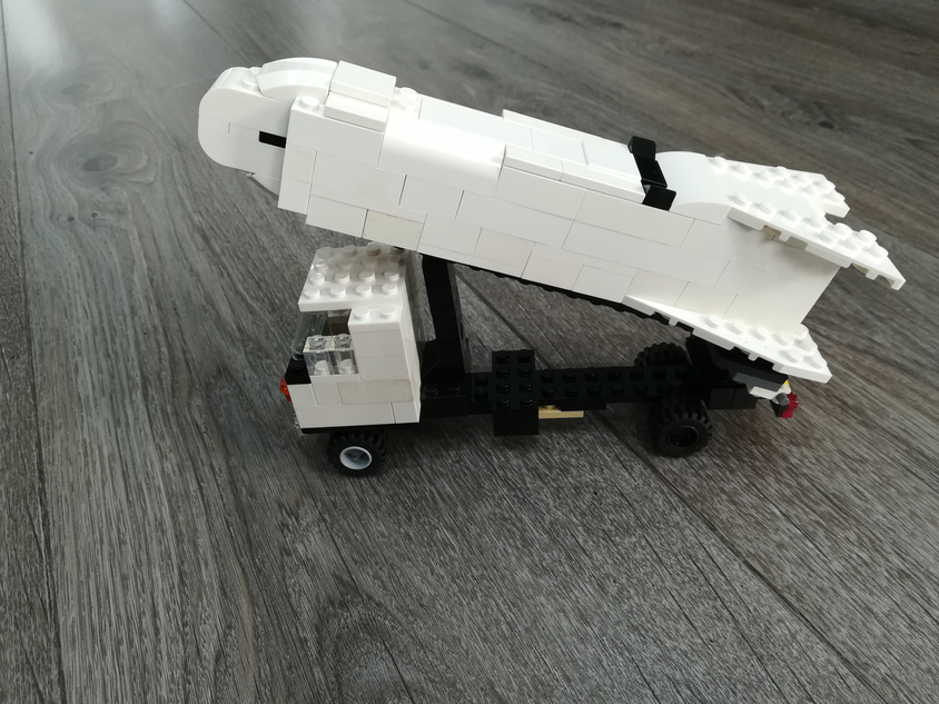 Simple discount lego rocket