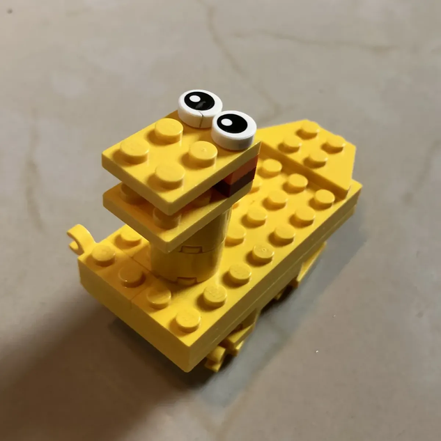 Simple discount lego duck