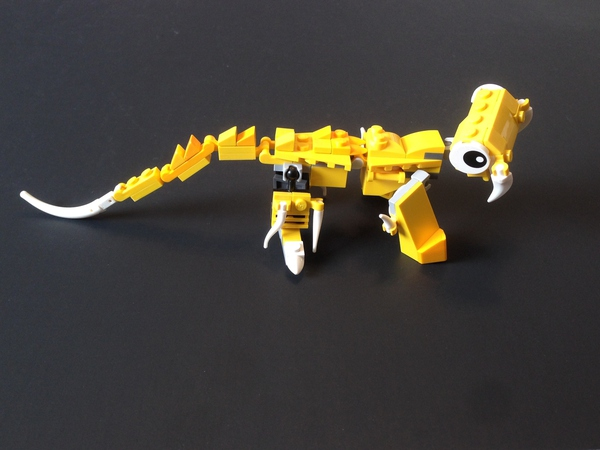 Lego saber 2024 tooth tiger set