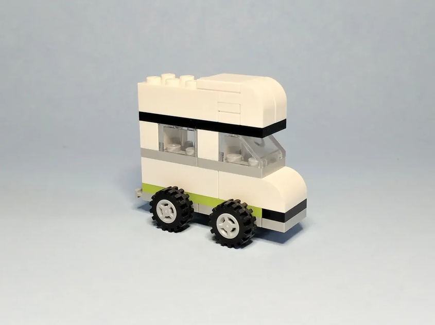 Lego caravan online holiday