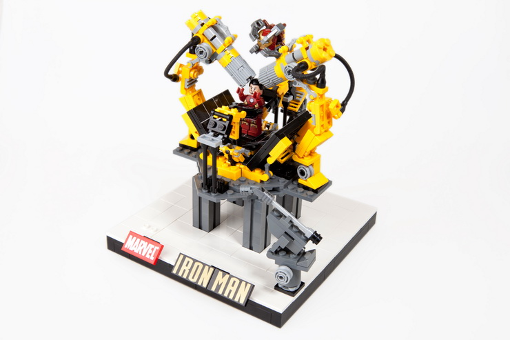 LEGO IDEAS IRON MAN gantrymachine